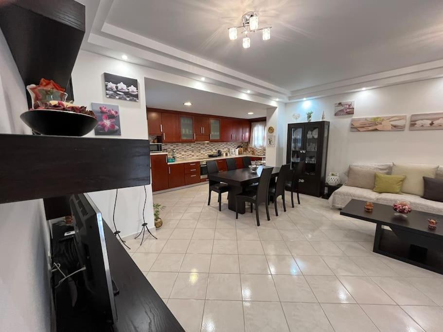 Riviera House Apartment